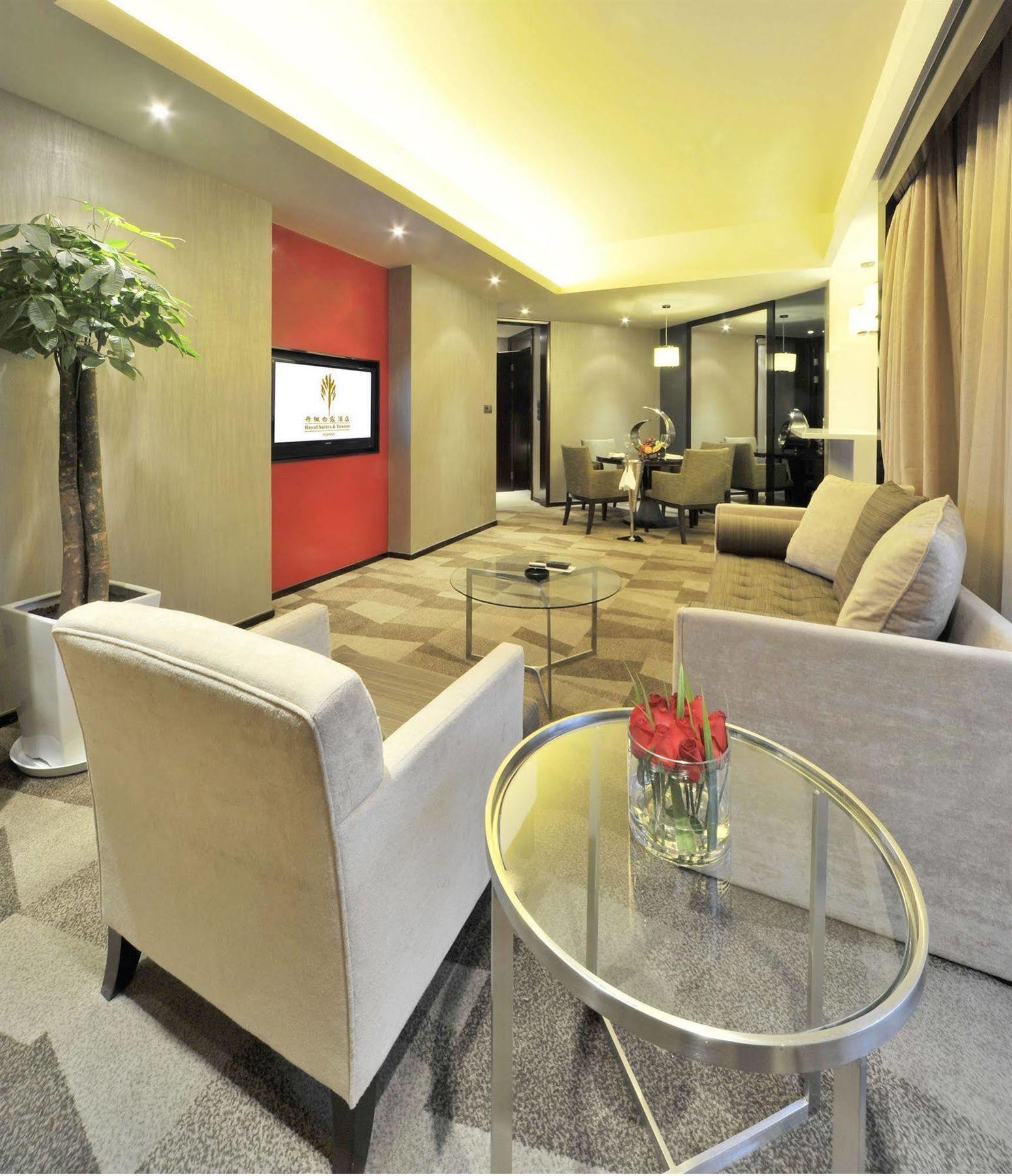 Royal Suites & Towers Ухань Экстерьер фото