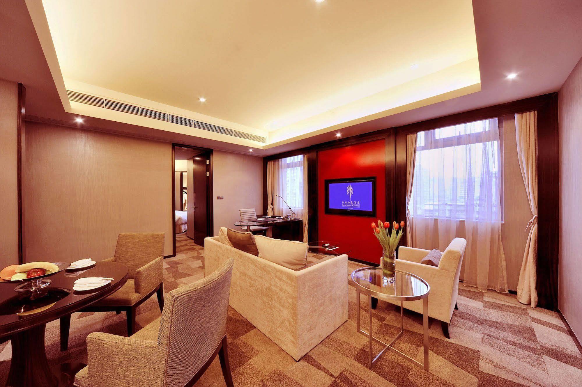 Royal Suites & Towers Ухань Экстерьер фото
